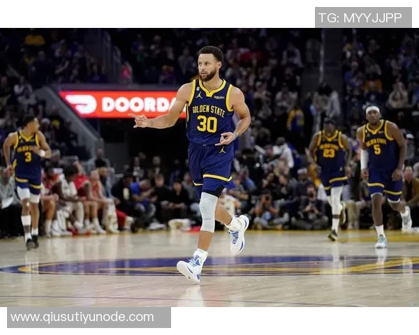 库里称勇士队深度令人惊叹可能对其他球队构成巨大威胁