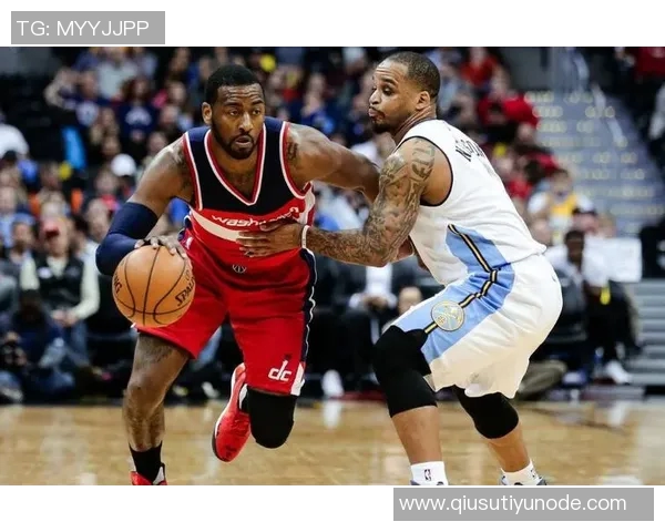 莺歌盛赞教练激情四溢称其为球队领袖能量满满激励全队士气